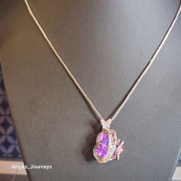 Purple heart pendant 18' silver tone necklace - Picture 6 of 6